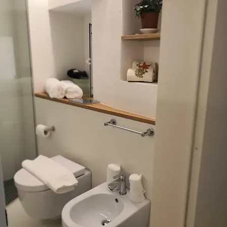 Apartment Dimora Vallisa *